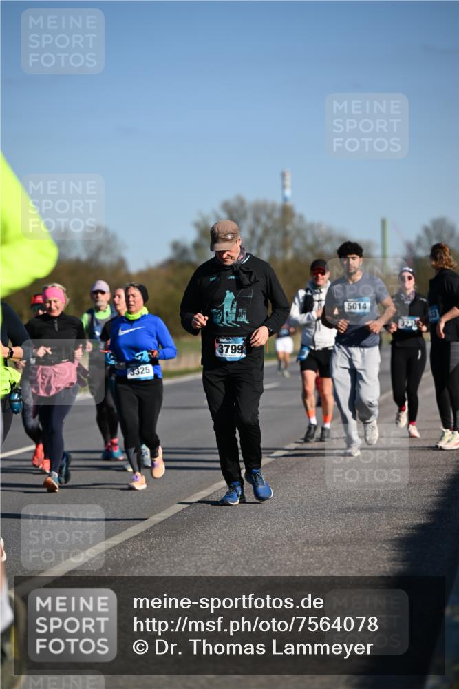 06.04.2025 - 44. Internationalen Wilhelmsburger Insellauf Dr. Thomas Lammeyer http://msf.ph/oto/7564078 06.04.2025 09:38:56 Laufen 3325, 3799, 5014 meine-sportfotos.de