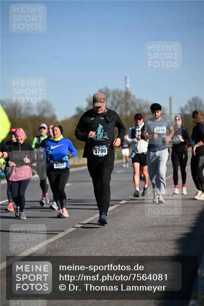 06.04.2025 - 44. Internationalen Wilhelmsburger Insellauf Dr. Thomas Lammeyer http://msf.ph/oto/7564081 06.04.2025 09:38:56 Laufen 3325, 3799, 5014 meine-sportfotos.de