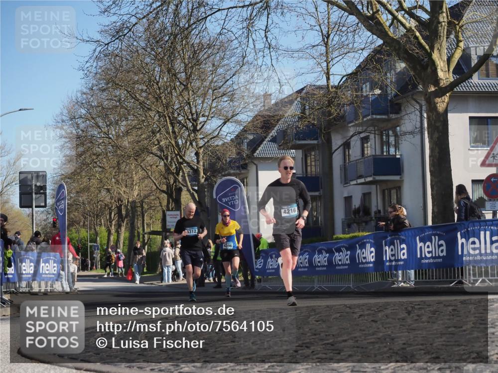 06.04.2025 - 44. Internationalen Wilhelmsburger Insellauf Luisa Fischer http://msf.ph/oto/7564105 06.04.2025 10:35:30 Ziel 1312, 4396, 4216 meine-sportfotos.de