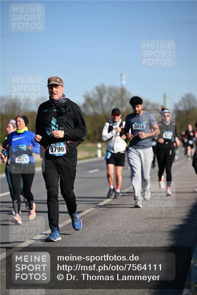 06.04.2025 - 44. Internationalen Wilhelmsburger Insellauf Dr. Thomas Lammeyer http://msf.ph/oto/7564111 06.04.2025 09:38:57 Laufen 3325, 3799, 5014, 3230 meine-sportfotos.de