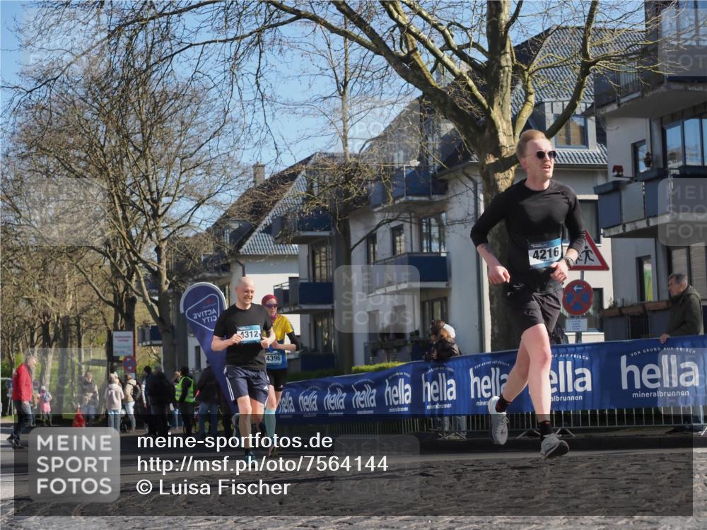 06.04.2025 - 44. Internationalen Wilhelmsburger Insellauf Luisa Fischer http://msf.ph/oto/7564144 06.04.2025 10:35:31 Ziel 3312, 4396, 4216 meine-sportfotos.de