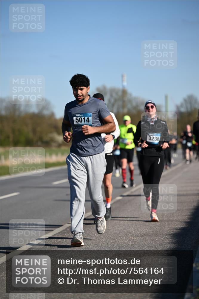 06.04.2025 - 44. Internationalen Wilhelmsburger Insellauf Dr. Thomas Lammeyer http://msf.ph/oto/7564164 06.04.2025 09:39:00 Laufen 5014, 3236 meine-sportfotos.de