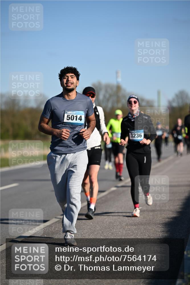 06.04.2025 - 44. Internationalen Wilhelmsburger Insellauf Dr. Thomas Lammeyer http://msf.ph/oto/7564174 06.04.2025 09:39:00 Laufen 5014, 3236 meine-sportfotos.de