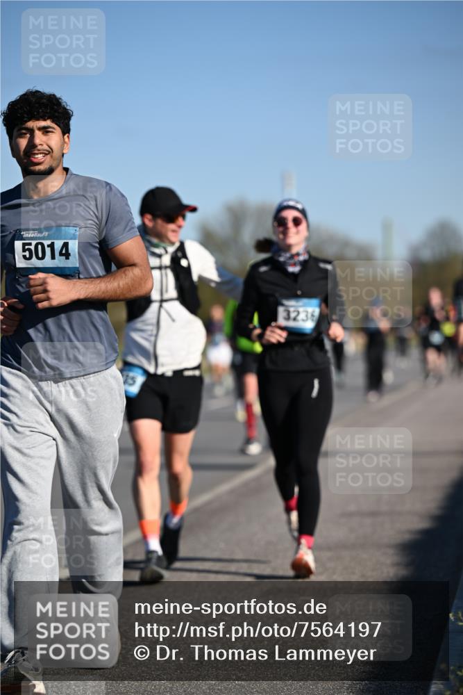 06.04.2025 - 44. Internationalen Wilhelmsburger Insellauf Dr. Thomas Lammeyer http://msf.ph/oto/7564197 06.04.2025 09:39:01 Laufen 5014, 3236 meine-sportfotos.de