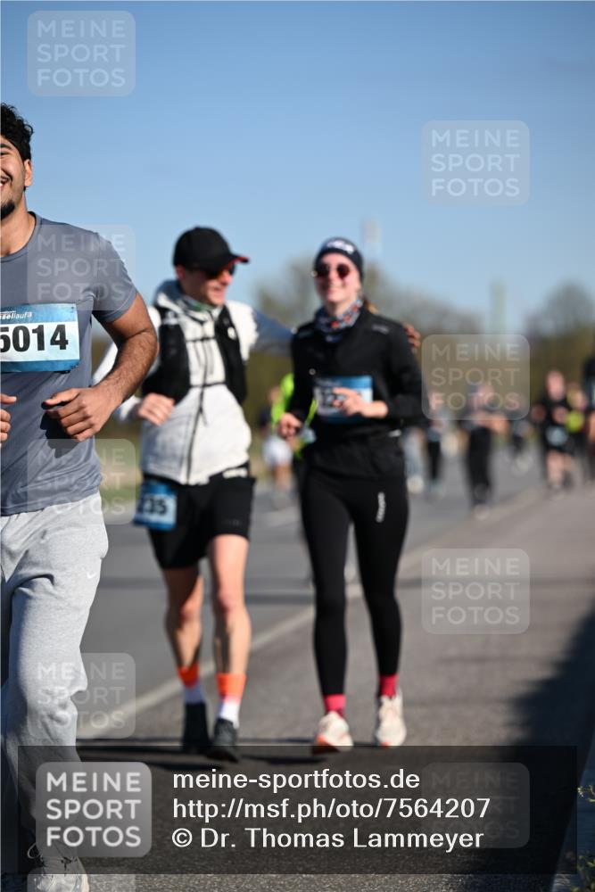 06.04.2025 - 44. Internationalen Wilhelmsburger Insellauf Dr. Thomas Lammeyer http://msf.ph/oto/7564207 06.04.2025 09:39:01 Laufen 5014, 235 meine-sportfotos.de