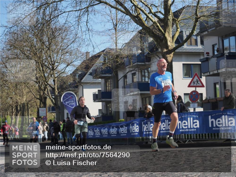 06.04.2025 - 44. Internationalen Wilhelmsburger Insellauf Luisa Fischer http://msf.ph/oto/7564290 06.04.2025 10:35:53 Ziel 3933, 383 meine-sportfotos.de