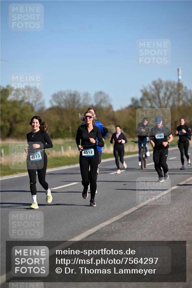 06.04.2025 - 44. Internationalen Wilhelmsburger Insellauf Dr. Thomas Lammeyer http://msf.ph/oto/7564297 06.04.2025 09:39:07 Laufen 4513, 4512, 4094 meine-sportfotos.de