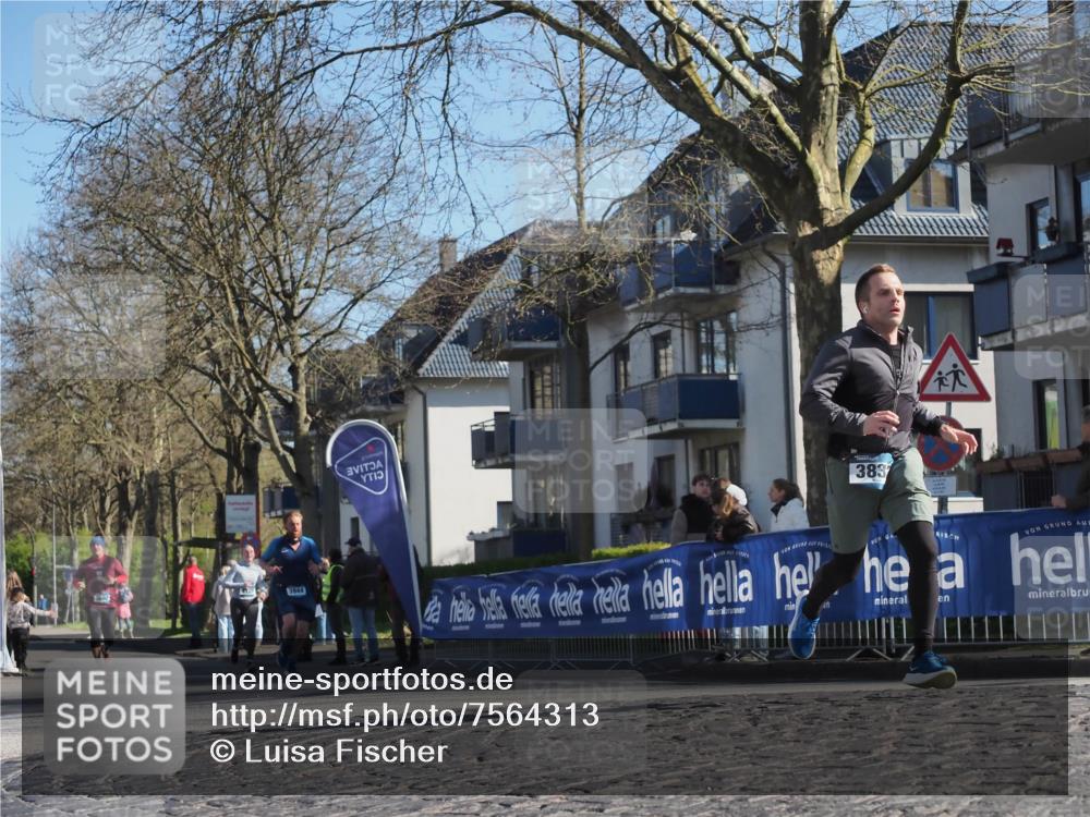 06.04.2025 - 44. Internationalen Wilhelmsburger Insellauf Luisa Fischer http://msf.ph/oto/7564313 06.04.2025 10:35:55 Ziel 383, 3944 meine-sportfotos.de