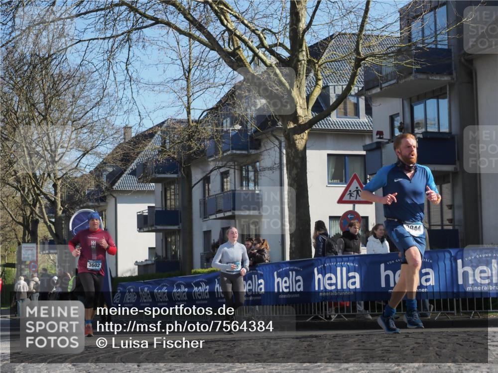 06.04.2025 - 44. Internationalen Wilhelmsburger Insellauf Luisa Fischer http://msf.ph/oto/7564384 06.04.2025 10:36:00 Ziel 944, 3602 meine-sportfotos.de