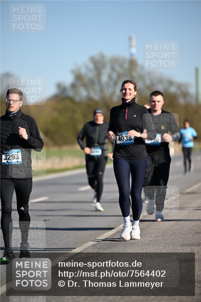 06.04.2025 - 44. Internationalen Wilhelmsburger Insellauf Dr. Thomas Lammeyer http://msf.ph/oto/7564402 06.04.2025 09:39:19 Laufen 3293, 4038 meine-sportfotos.de