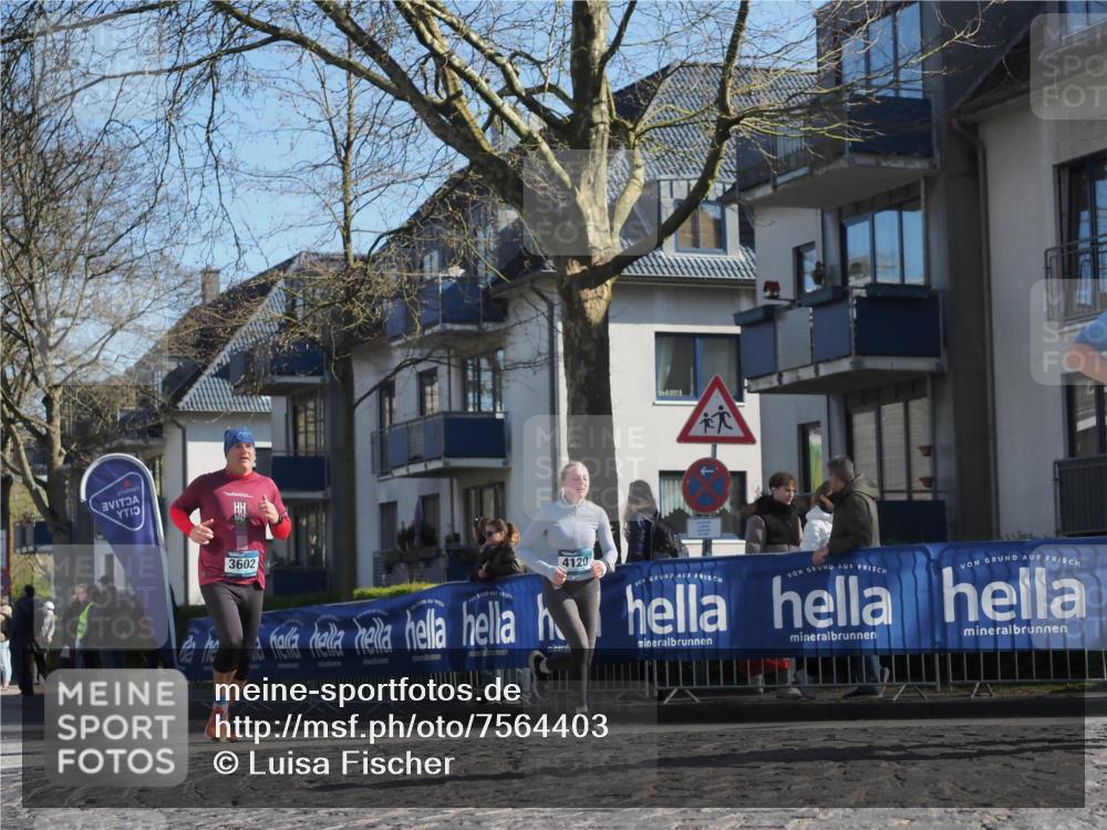 06.04.2025 - 44. Internationalen Wilhelmsburger Insellauf Luisa Fischer http://msf.ph/oto/7564403 06.04.2025 10:36:00 Ziel 3602, 4120 meine-sportfotos.de
