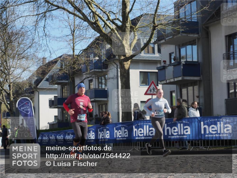 06.04.2025 - 44. Internationalen Wilhelmsburger Insellauf Luisa Fischer http://msf.ph/oto/7564422 06.04.2025 10:36:01 Ziel 3602, 4120 meine-sportfotos.de
