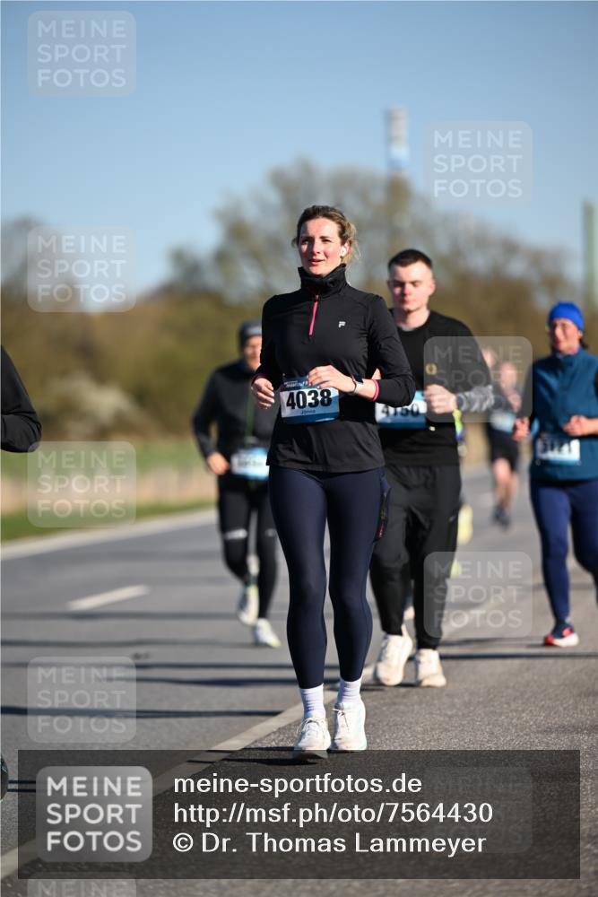 06.04.2025 - 44. Internationalen Wilhelmsburger Insellauf Dr. Thomas Lammeyer http://msf.ph/oto/7564430 06.04.2025 09:39:20 Laufen 4038 meine-sportfotos.de