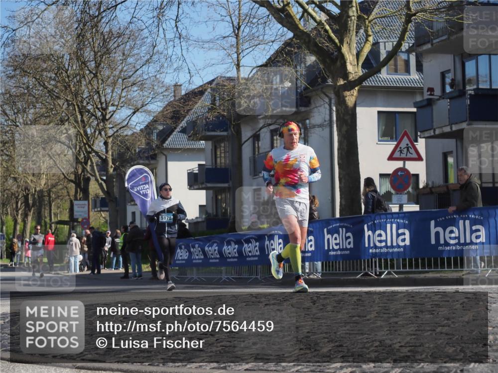 06.04.2025 - 44. Internationalen Wilhelmsburger Insellauf Luisa Fischer http://msf.ph/oto/7564459 06.04.2025 10:36:13 Ziel 5178 meine-sportfotos.de