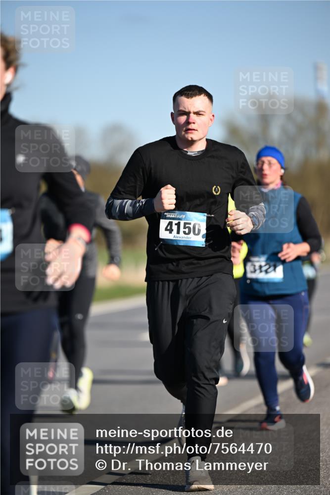 06.04.2025 - 44. Internationalen Wilhelmsburger Insellauf Dr. Thomas Lammeyer http://msf.ph/oto/7564470 06.04.2025 09:39:23 Laufen 4150, 3121 meine-sportfotos.de
