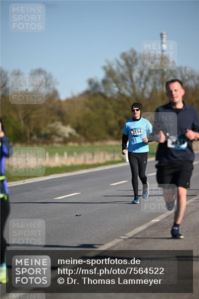 06.04.2025 - 44. Internationalen Wilhelmsburger Insellauf Dr. Thomas Lammeyer http://msf.ph/oto/7564522 06.04.2025 09:39:30 Laufen 3114 meine-sportfotos.de