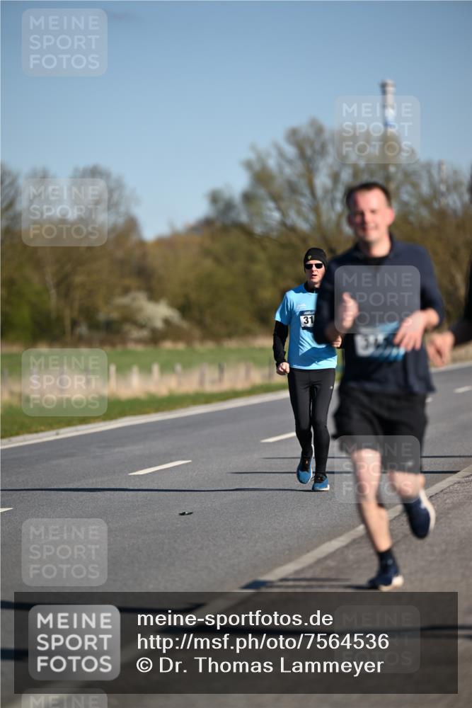 06.04.2025 - 44. Internationalen Wilhelmsburger Insellauf Dr. Thomas Lammeyer http://msf.ph/oto/7564536 06.04.2025 09:39:30 Laufen 31 meine-sportfotos.de