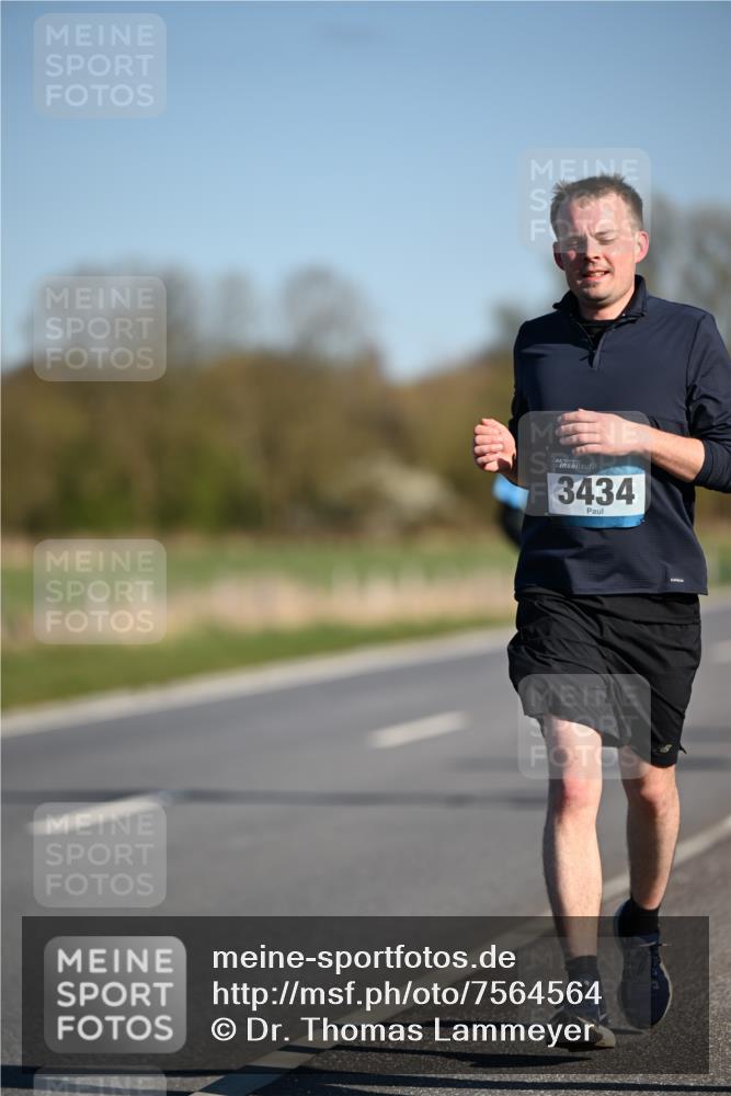 06.04.2025 - 44. Internationalen Wilhelmsburger Insellauf Dr. Thomas Lammeyer http://msf.ph/oto/7564564 06.04.2025 09:39:31 Laufen 3434 meine-sportfotos.de