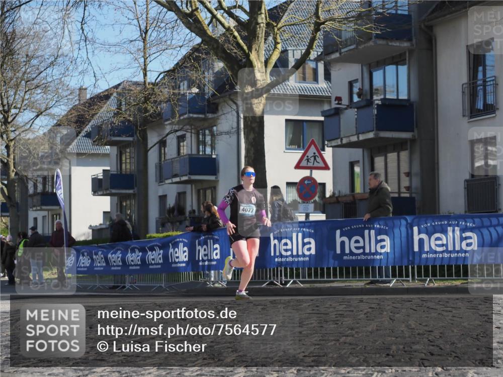 06.04.2025 - 44. Internationalen Wilhelmsburger Insellauf Luisa Fischer http://msf.ph/oto/7564577 06.04.2025 10:36:24 Ziel 4077 meine-sportfotos.de