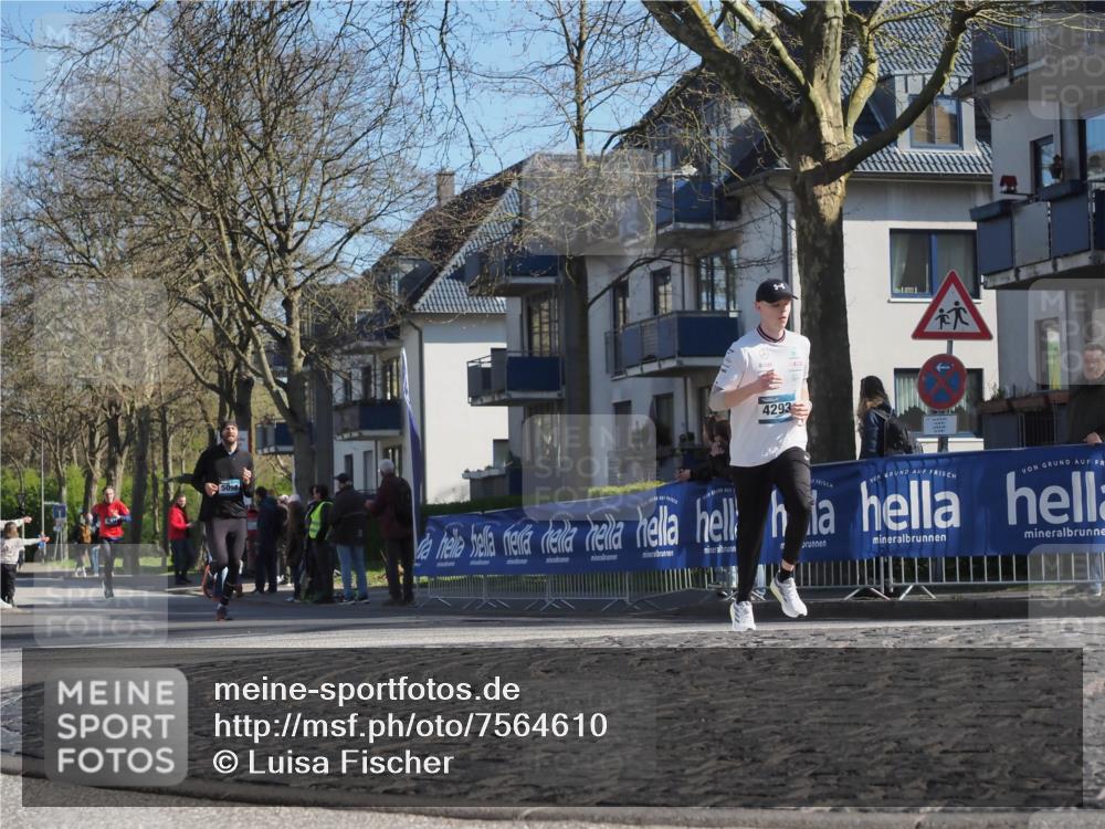 06.04.2025 - 44. Internationalen Wilhelmsburger Insellauf Luisa Fischer http://msf.ph/oto/7564610 06.04.2025 10:36:34 Ziel 5096, 4293 meine-sportfotos.de