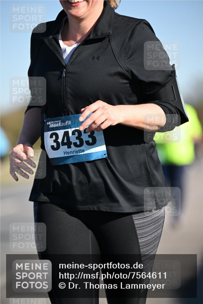 06.04.2025 - 44. Internationalen Wilhelmsburger Insellauf Dr. Thomas Lammeyer http://msf.ph/oto/7564611 06.04.2025 09:39:33 Laufen 44, 3433 meine-sportfotos.de