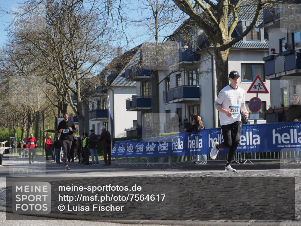 06.04.2025 - 44. Internationalen Wilhelmsburger Insellauf Luisa Fischer http://msf.ph/oto/7564617 06.04.2025 10:36:34 Ziel 5098, 4293 meine-sportfotos.de