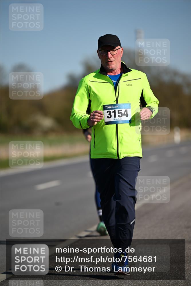06.04.2025 - 44. Internationalen Wilhelmsburger Insellauf Dr. Thomas Lammeyer http://msf.ph/oto/7564681 06.04.2025 09:39:37 Laufen 3154 meine-sportfotos.de