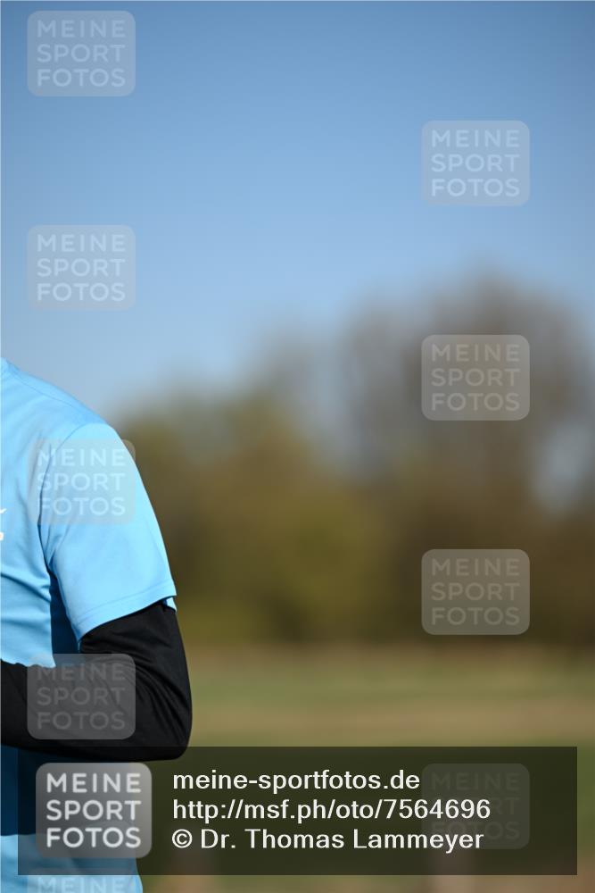 06.04.2025 - 44. Internationalen Wilhelmsburger Insellauf Dr. Thomas Lammeyer http://msf.ph/oto/7564696 06.04.2025 09:39:39 Laufen  meine-sportfotos.de