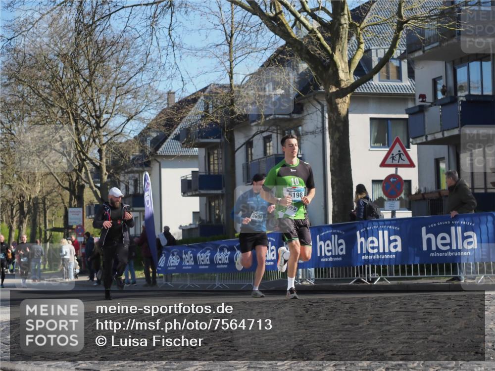 06.04.2025 - 44. Internationalen Wilhelmsburger Insellauf Luisa Fischer http://msf.ph/oto/7564713 06.04.2025 10:36:50 Ziel 3690, 5198, 94 meine-sportfotos.de