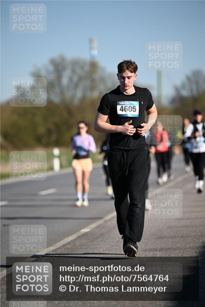 06.04.2025 - 44. Internationalen Wilhelmsburger Insellauf Dr. Thomas Lammeyer http://msf.ph/oto/7564764 06.04.2025 09:39:49 Laufen 4605 meine-sportfotos.de