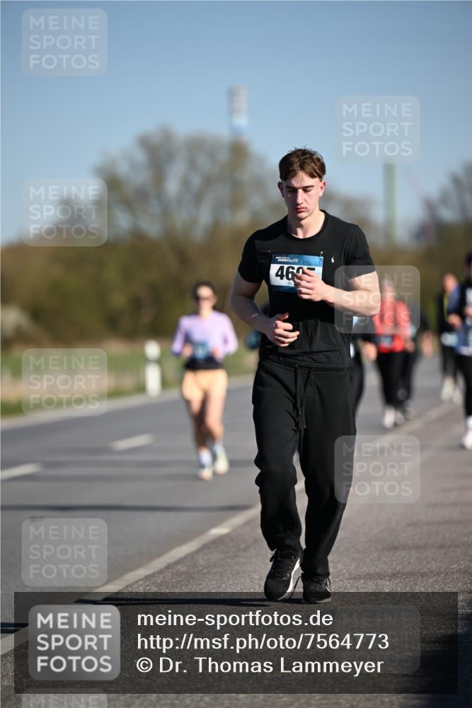 06.04.2025 - 44. Internationalen Wilhelmsburger Insellauf Dr. Thomas Lammeyer http://msf.ph/oto/7564773 06.04.2025 09:39:50 Laufen 46 meine-sportfotos.de