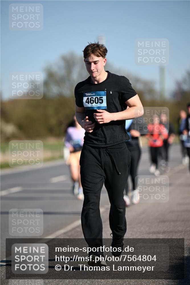 06.04.2025 - 44. Internationalen Wilhelmsburger Insellauf Dr. Thomas Lammeyer http://msf.ph/oto/7564804 06.04.2025 09:39:51 Laufen 4605 meine-sportfotos.de