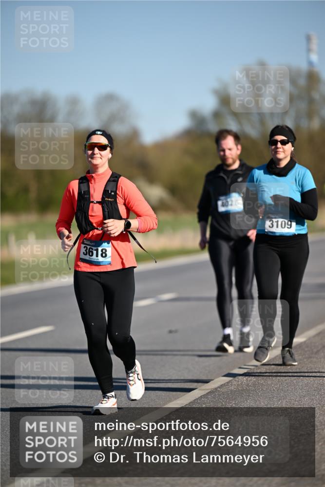 06.04.2025 - 44. Internationalen Wilhelmsburger Insellauf Dr. Thomas Lammeyer http://msf.ph/oto/7564956 06.04.2025 09:40:01 Laufen 4028, 3109, 3, 3618 meine-sportfotos.de