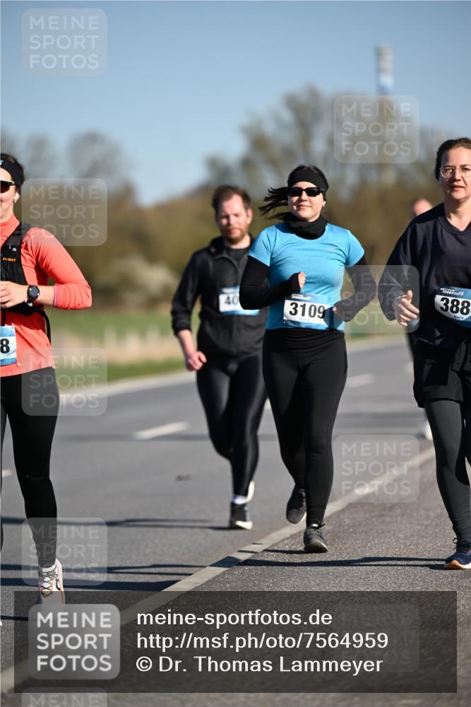 06.04.2025 - 44. Internationalen Wilhelmsburger Insellauf Dr. Thomas Lammeyer http://msf.ph/oto/7564959 06.04.2025 09:40:02 Laufen 8, 40, 3109, 388 meine-sportfotos.de