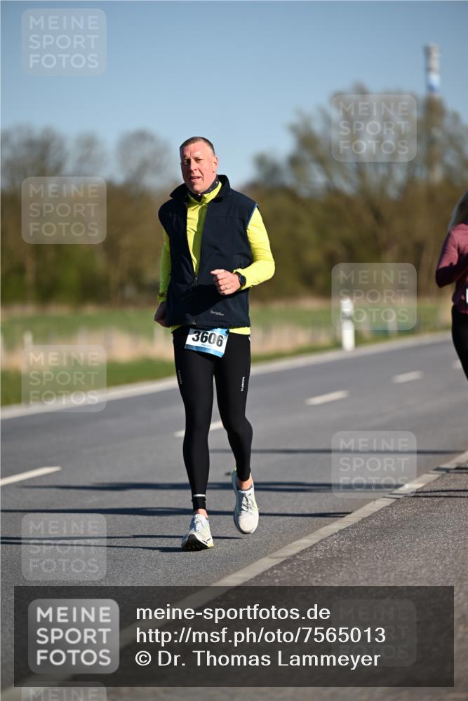 06.04.2025 - 44. Internationalen Wilhelmsburger Insellauf Dr. Thomas Lammeyer http://msf.ph/oto/7565013 06.04.2025 09:40:07 Laufen 3606 meine-sportfotos.de
