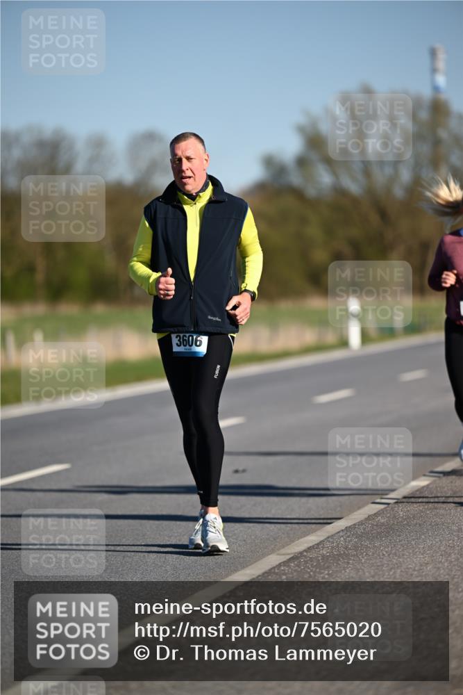 06.04.2025 - 44. Internationalen Wilhelmsburger Insellauf Dr. Thomas Lammeyer http://msf.ph/oto/7565020 06.04.2025 09:40:07 Laufen 3606 meine-sportfotos.de