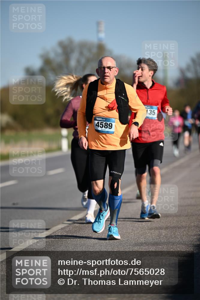 06.04.2025 - 44. Internationalen Wilhelmsburger Insellauf Dr. Thomas Lammeyer http://msf.ph/oto/7565028 06.04.2025 09:40:08 Laufen 4589, 135 meine-sportfotos.de