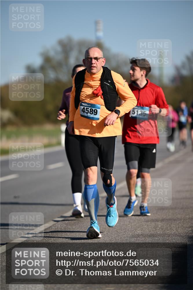 06.04.2025 - 44. Internationalen Wilhelmsburger Insellauf Dr. Thomas Lammeyer http://msf.ph/oto/7565034 06.04.2025 09:40:09 Laufen 4589, 5135 meine-sportfotos.de