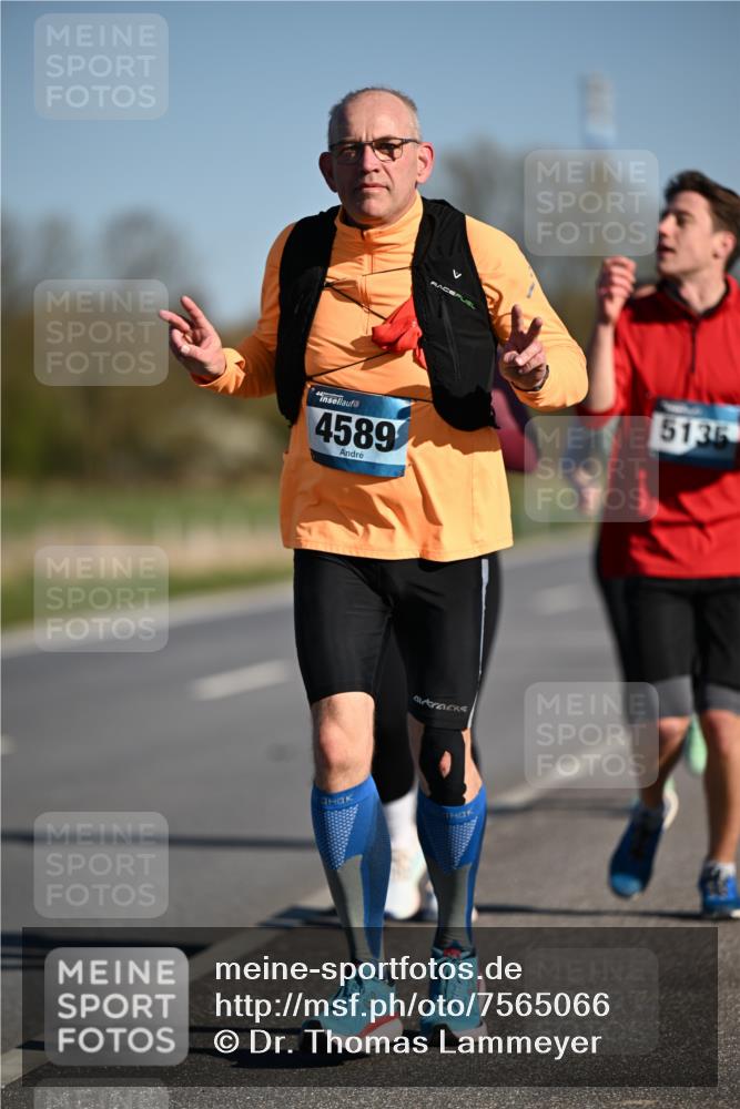 06.04.2025 - 44. Internationalen Wilhelmsburger Insellauf Dr. Thomas Lammeyer http://msf.ph/oto/7565066 06.04.2025 09:40:10 Laufen 44, 4589, 5135 meine-sportfotos.de