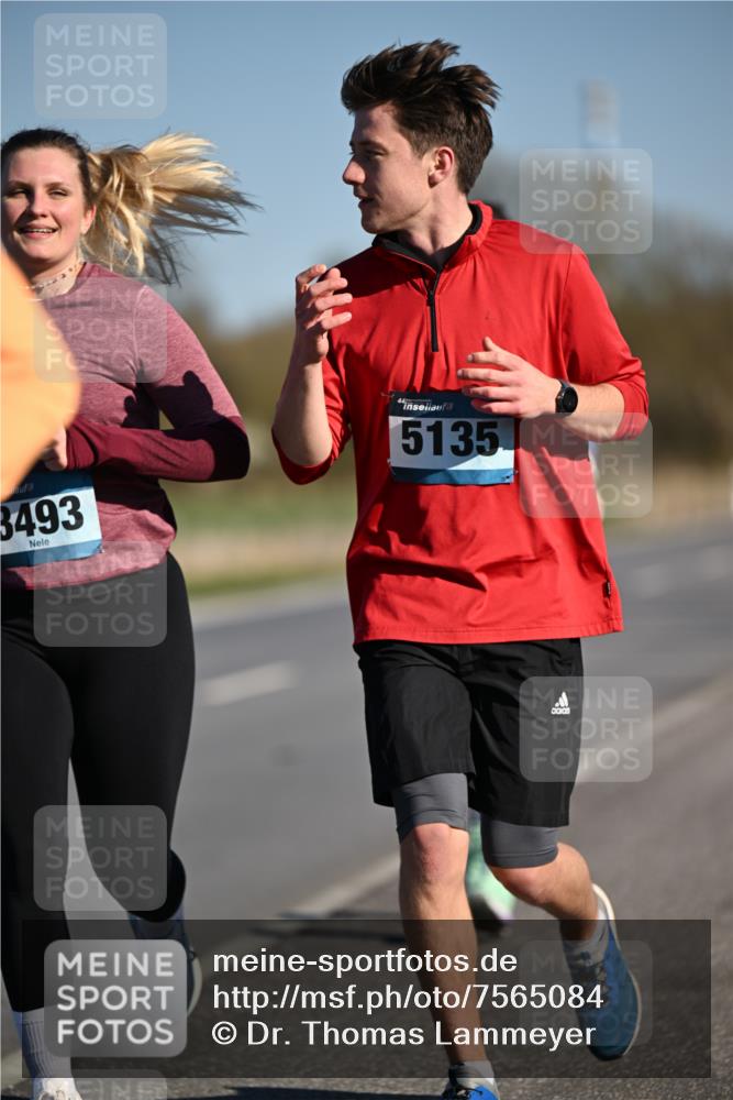 06.04.2025 - 44. Internationalen Wilhelmsburger Insellauf Dr. Thomas Lammeyer http://msf.ph/oto/7565084 06.04.2025 09:40:12 Laufen 3493, 5135 meine-sportfotos.de