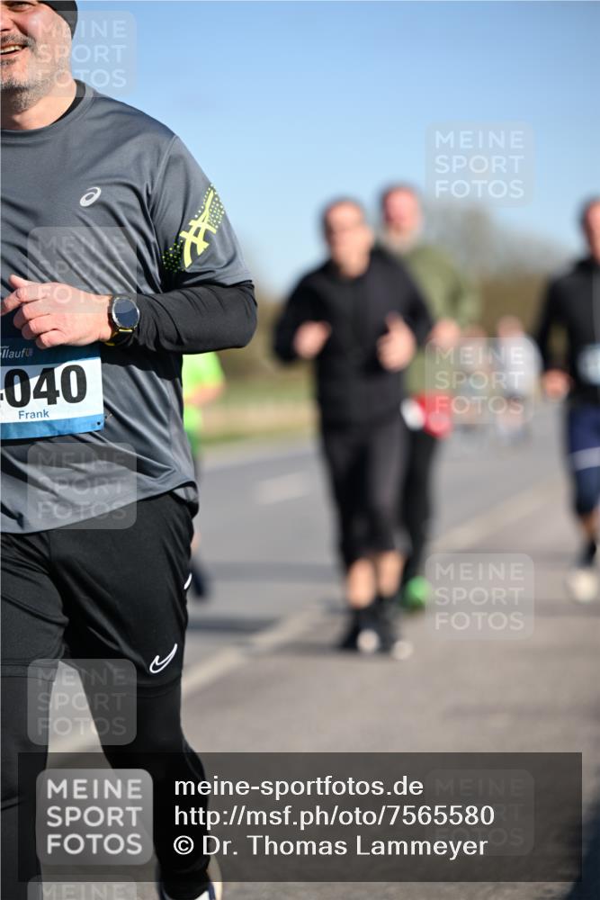 06.04.2025 - 44. Internationalen Wilhelmsburger Insellauf Dr. Thomas Lammeyer http://msf.ph/oto/7565580 06.04.2025 09:40:54 Laufen 040 meine-sportfotos.de