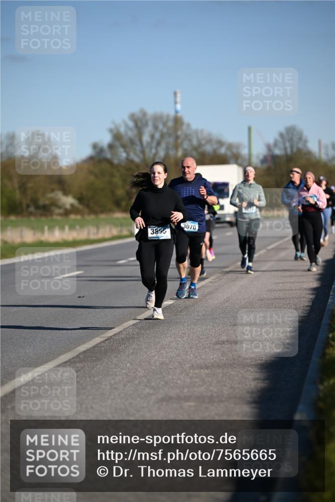 06.04.2025 - 44. Internationalen Wilhelmsburger Insellauf Dr. Thomas Lammeyer http://msf.ph/oto/7565665 06.04.2025 09:41:06 Laufen 3850, 3070 meine-sportfotos.de