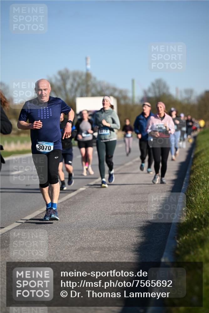 06.04.2025 - 44. Internationalen Wilhelmsburger Insellauf Dr. Thomas Lammeyer http://msf.ph/oto/7565692 06.04.2025 09:41:10 Laufen 3070 meine-sportfotos.de