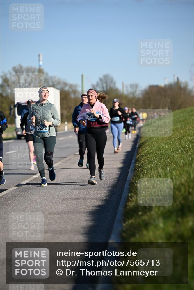 06.04.2025 - 44. Internationalen Wilhelmsburger Insellauf Dr. Thomas Lammeyer http://msf.ph/oto/7565713 06.04.2025 09:41:11 Laufen 3272, 326 meine-sportfotos.de