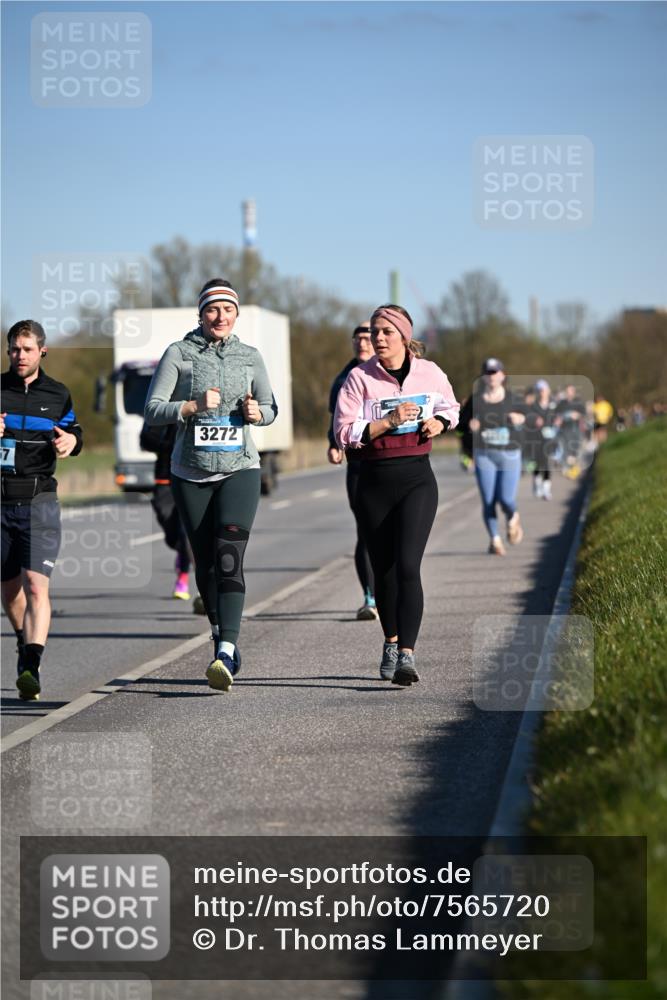 06.04.2025 - 44. Internationalen Wilhelmsburger Insellauf Dr. Thomas Lammeyer http://msf.ph/oto/7565720 06.04.2025 09:41:12 Laufen 3272, 57 meine-sportfotos.de