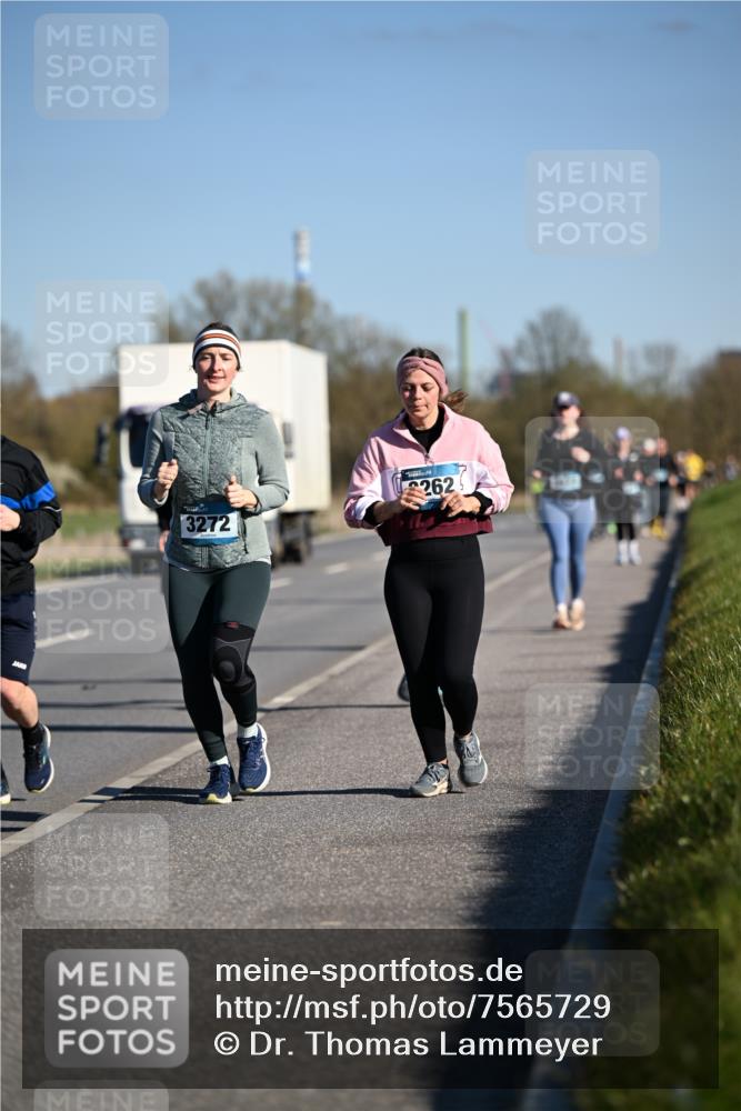 06.04.2025 - 44. Internationalen Wilhelmsburger Insellauf Dr. Thomas Lammeyer http://msf.ph/oto/7565729 06.04.2025 09:41:13 Laufen 3272, 262 meine-sportfotos.de