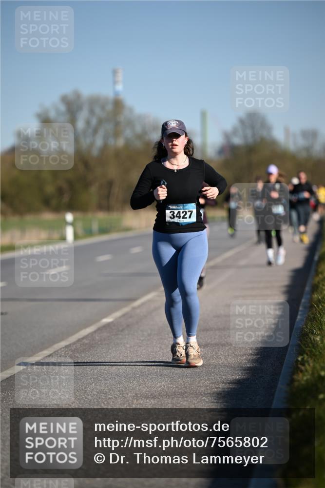 06.04.2025 - 44. Internationalen Wilhelmsburger Insellauf Dr. Thomas Lammeyer http://msf.ph/oto/7565802 06.04.2025 09:41:18 Laufen 3427 meine-sportfotos.de