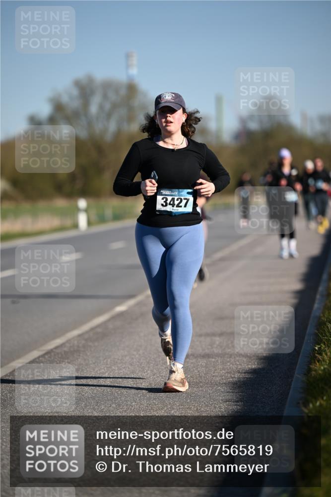 06.04.2025 - 44. Internationalen Wilhelmsburger Insellauf Dr. Thomas Lammeyer http://msf.ph/oto/7565819 06.04.2025 09:41:19 Laufen 3427 meine-sportfotos.de