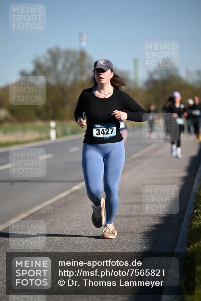 06.04.2025 - 44. Internationalen Wilhelmsburger Insellauf Dr. Thomas Lammeyer http://msf.ph/oto/7565821 06.04.2025 09:41:19 Laufen 3427 meine-sportfotos.de