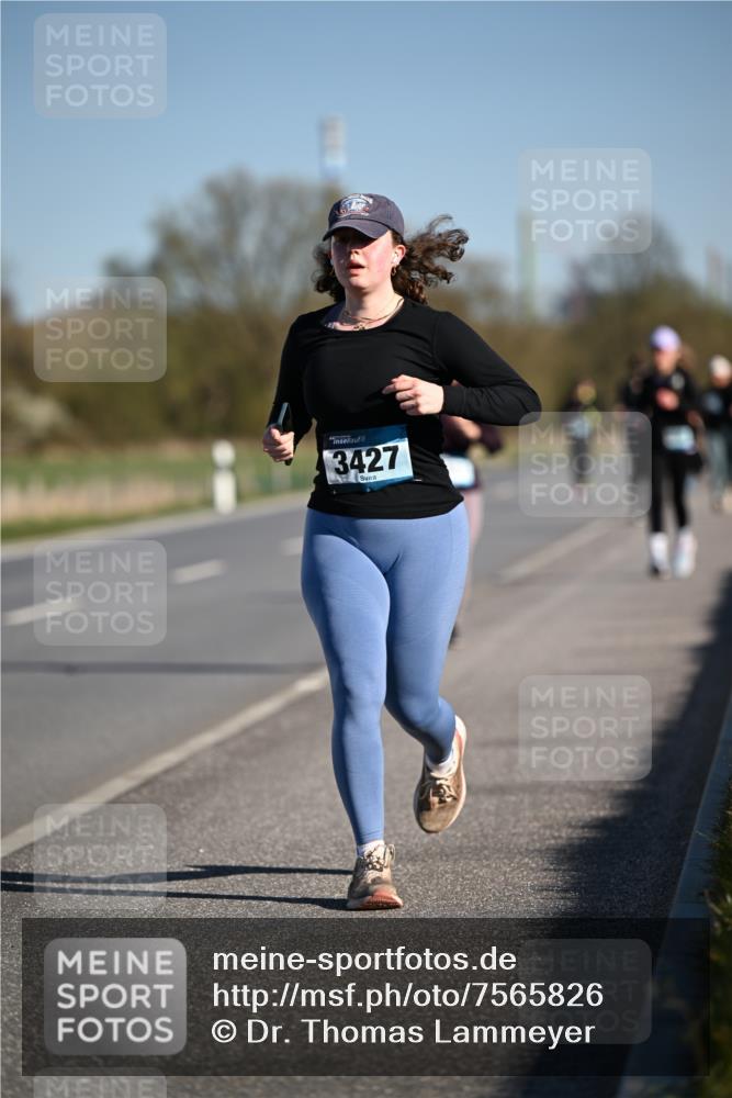 06.04.2025 - 44. Internationalen Wilhelmsburger Insellauf Dr. Thomas Lammeyer http://msf.ph/oto/7565826 06.04.2025 09:41:20 Laufen 3427 meine-sportfotos.de